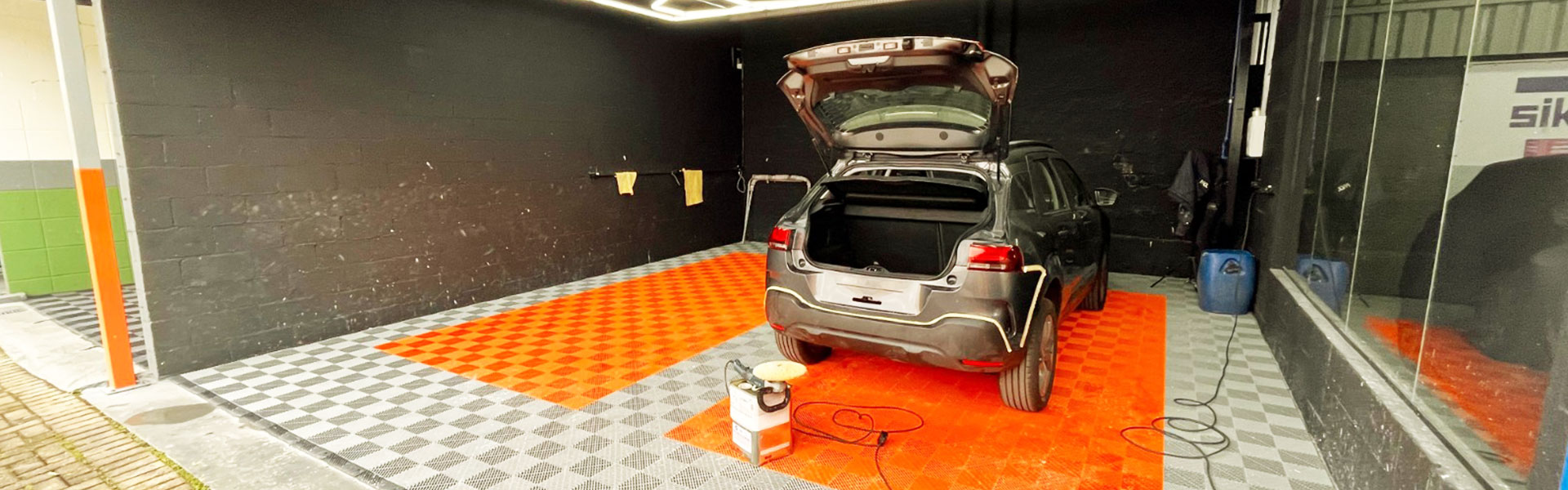 Sala de Polimento da Auto América Funilaria e Pintura - Alto da XV - Curitiba