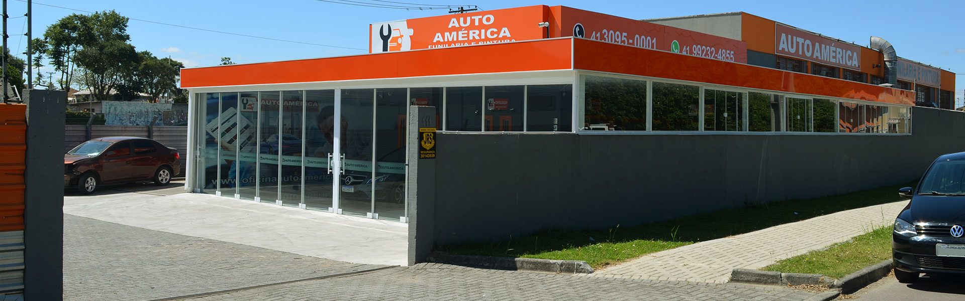 Entrada da Auto América Funilaria e Pintura – Jardim das Américas - Curitiba
