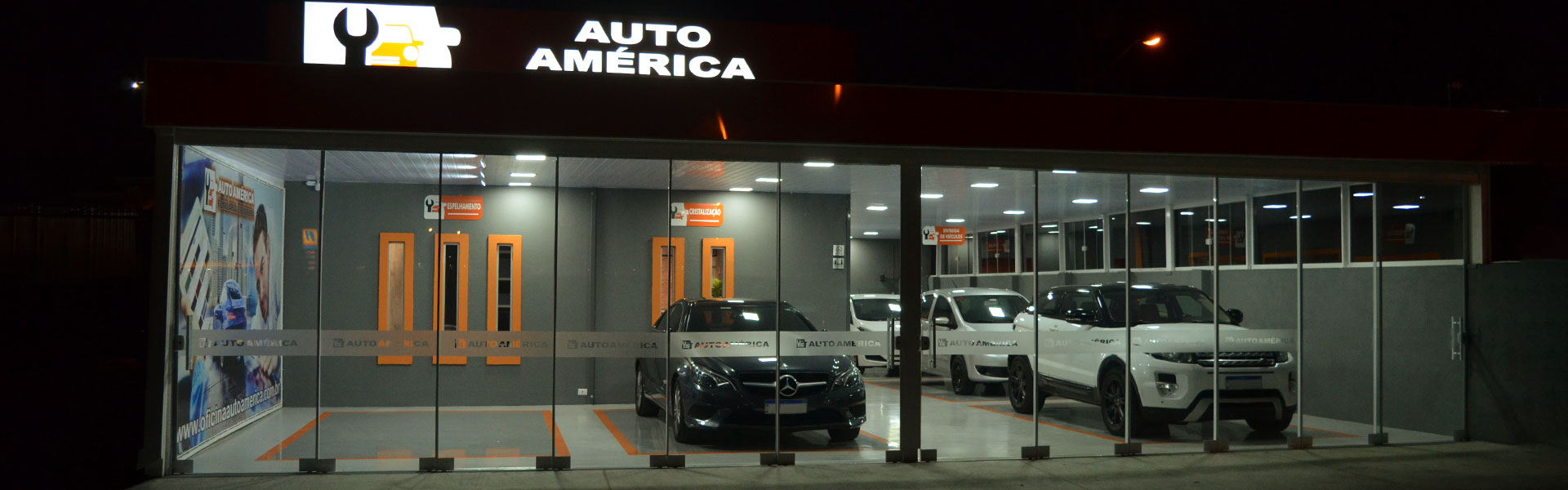 Fachada Noturno da Auto América Funilaria e Pintura – Jardim das Américas - Curitiba